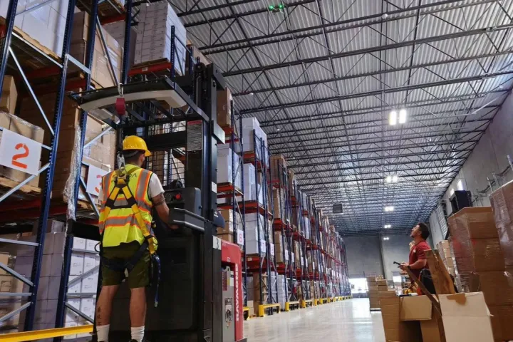 注意！亚马逊要求部分中国卖家降价30%，应对关税压力