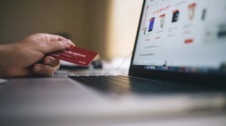 离职亚马逊运营恶意设置“零元购”，判刑三年！