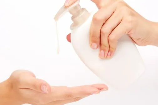 化妆品研发新范式：护手霜乳液的活性成分递送系统与稳定性控制
