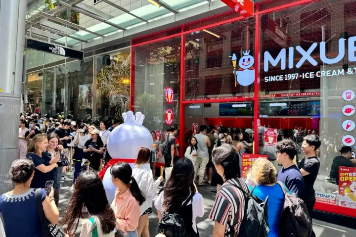 中式茶饮“闯美”，给星巴克一点危机感
