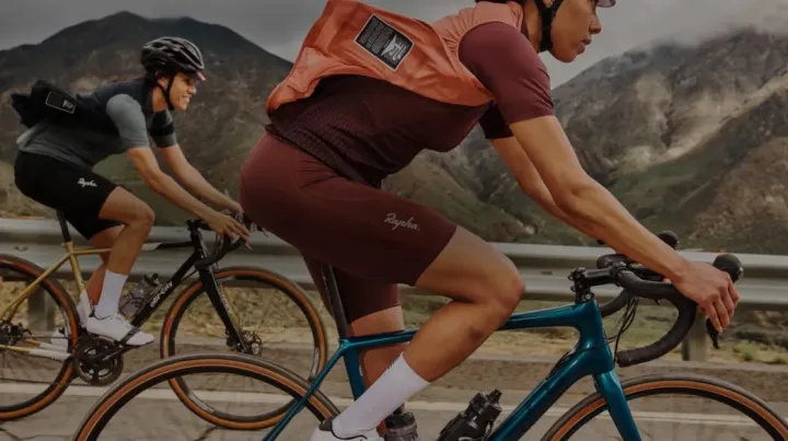 基础款都要卖150美元！骑行服RAPHA能持续收割海外精英人群的秘密是什么？