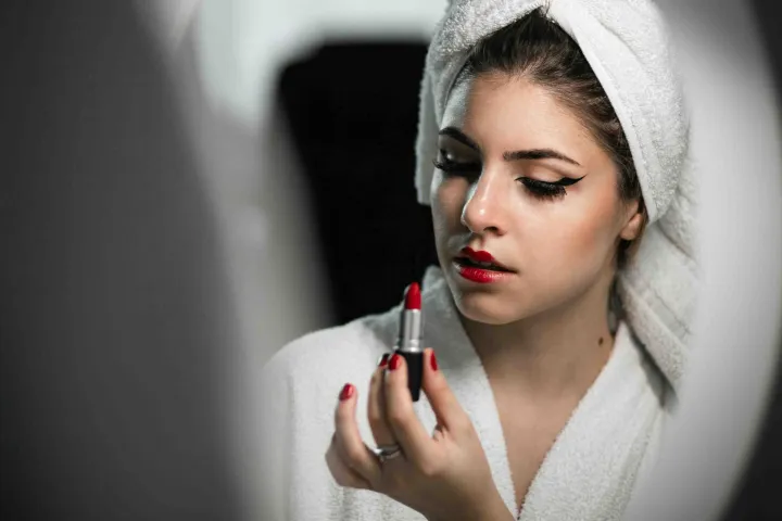 彩妆品牌独立站搭建全流程指南：从视觉设计到支付物流一站搞定！