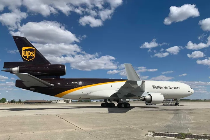UPS将上调包裹附加费；顺丰开通首条第五航权货运航线；一国际物流服务平台递交IPO！