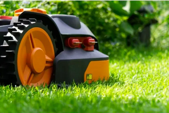 庭院机器人出海，一场数字时代的升维之战