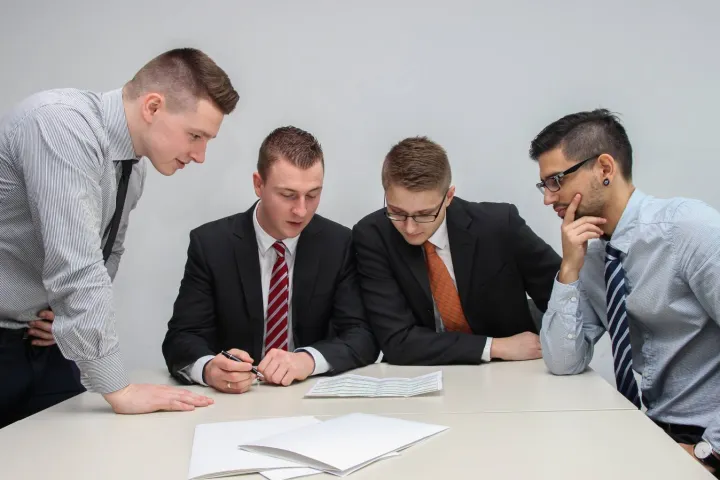 独立站官网是什么？和跨境电商平台有什么区别？