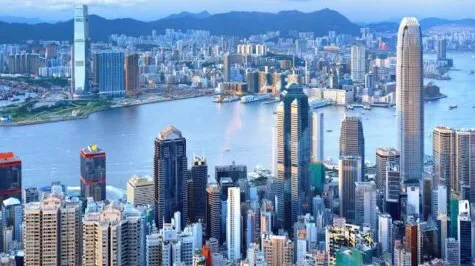 2025香港税务新规：公司转账个人账户如何避免CRS审查？