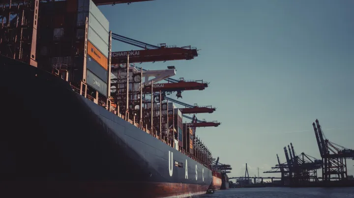 超强台风来袭，华南各大码头集体关闭！