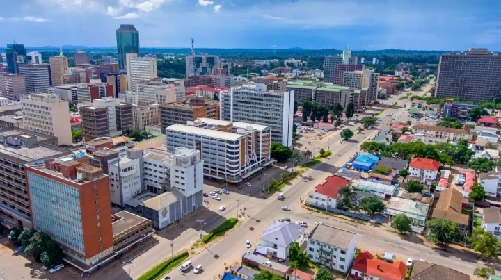 中企注意！津巴布韦这些行业仅限本国公民经营！股权转让须按年度推进