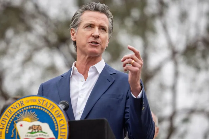 行业快讯｜美国撤海关官员，加州、纽约贸易进口恐受影响