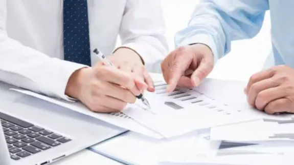 2025年FCC认证保姆级攻略：机构选择、成本控制与避坑指南