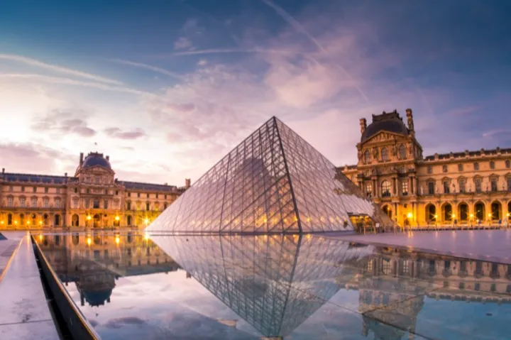 Ozon在俄罗斯建立首个海关物流中心，推动电商加速发展