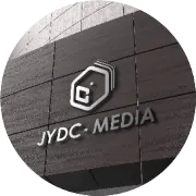 《江城繁盛处，毕竟在万松》