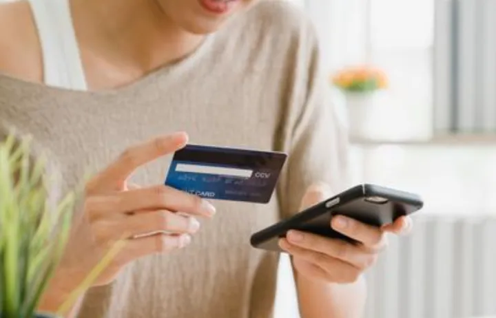 巴西网购频率逐渐增加，85%的人每月至少购物一次