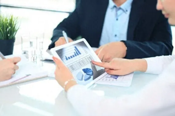 做外贸干一行爱一行，还是干一行厌一行？