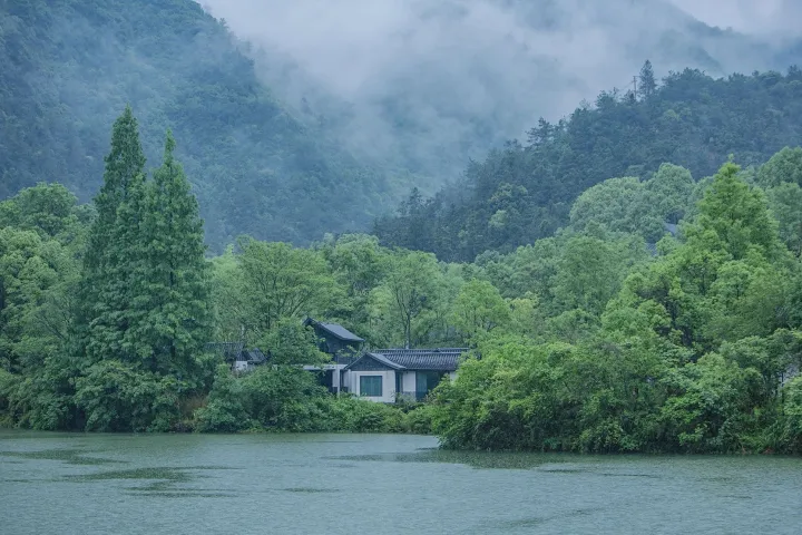 当大厂年轻人，开始集体涌向酒店行业