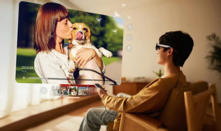 飞机上也能看巨幕3D电影，Rokid联合长龙航空如何重新定义出行娱乐？