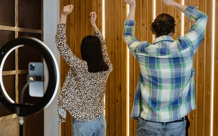 如何用社交媒体推动电子商务的流量和销售