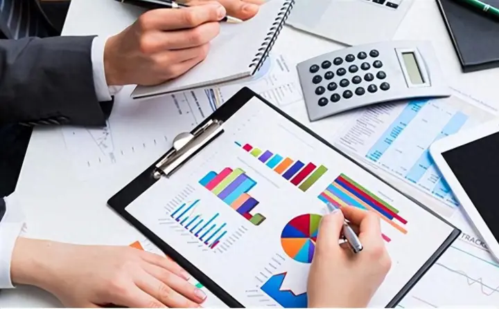 国外客户要我们所有产品的报价，给不给？