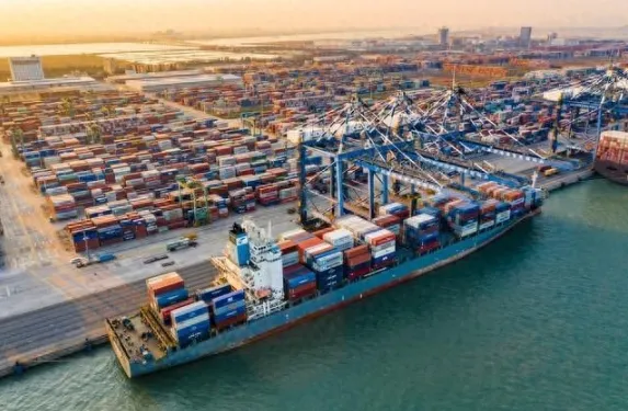 做外贸发样品前搞清楚目的港清关费用