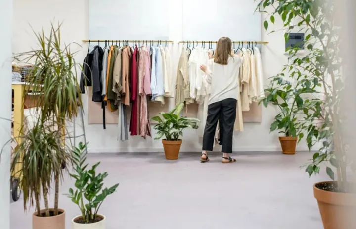 兰亭集势发力服饰品类，服饰品牌出海如何布局？