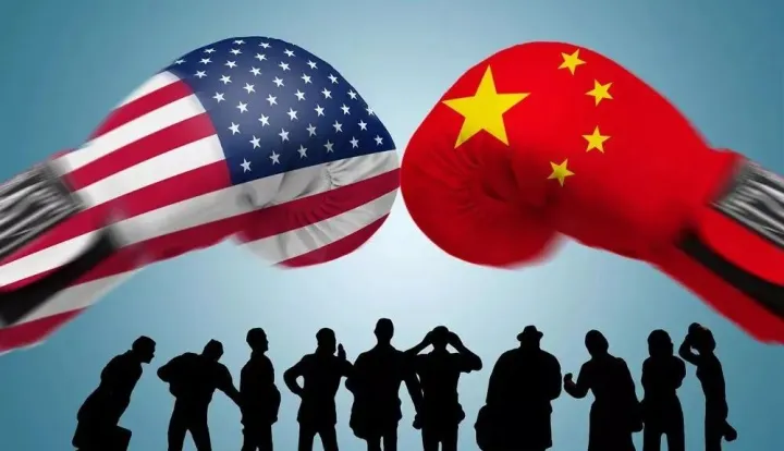 美方宣布对中国商品调整关税，新能源汽车加征100%！