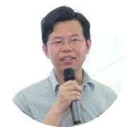 从局部到全局：一种面向查询的图结构RAG摘要方法