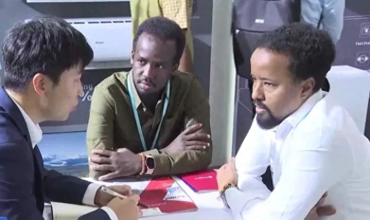 展会前联系得很好的客户突然就没消息了