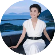 婚姻里最好的状态，不是你强我弱，而是并肩作战，把“我”活成“我们”