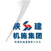 纤纤素手变废为宝，节能减排尽展英姿