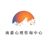 【投稿】咨询室里隐秘流动的移情与分离