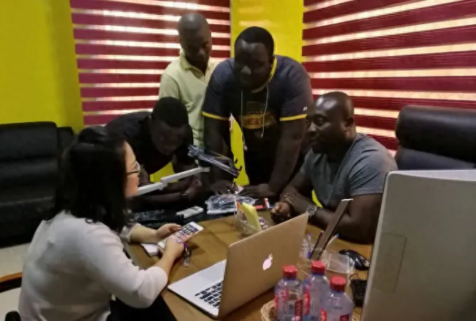 做外贸与其质疑，不如脚踏实地做事