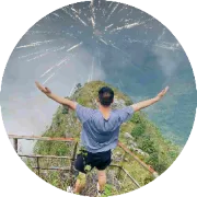 深切缅怀与哀悼，追忆我心目中的靓家居董事长曾育周先生！