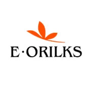 新岁月初满，良宵共团圆