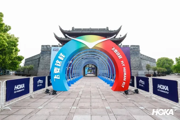 从阿尔卑斯山跑来，HOKA独一无二的品牌气质从何而生？
